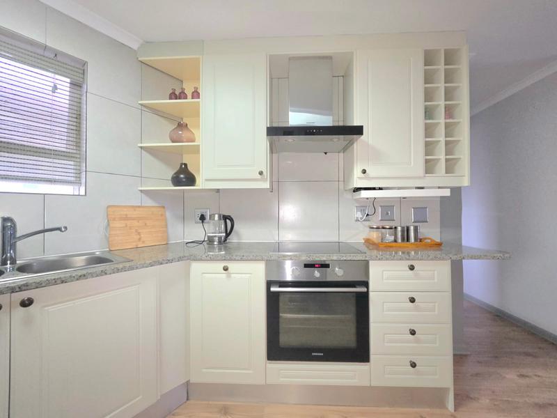 To Let 2 Bedroom Property for Rent in Blouberg Beachfront Western Cape